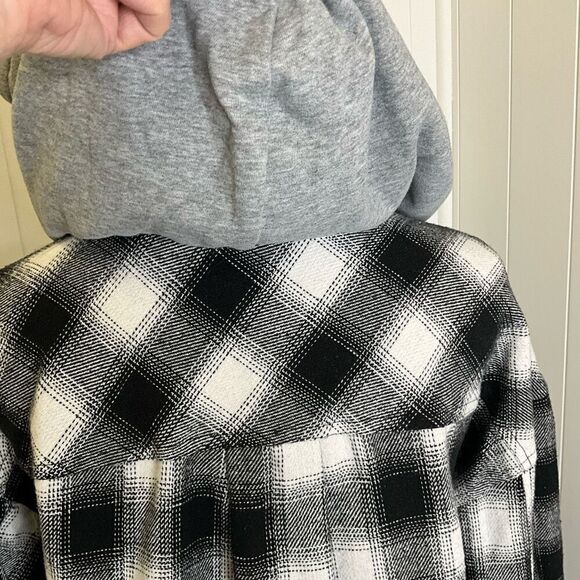 Pistol Rose Women's Small Oversized Black White Checkered Button Down Shirt Top - Picture 8 of 15